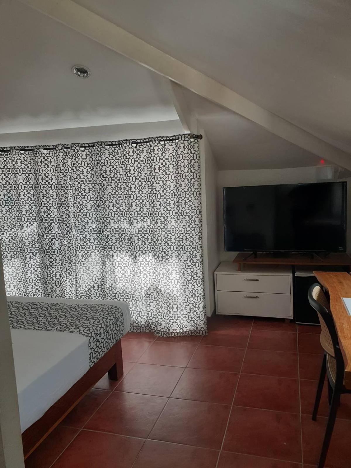 Bluewaves Beach House Balabag  Buitenkant foto
