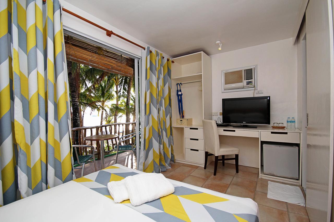 Bluewaves Beach House Balabag  Buitenkant foto